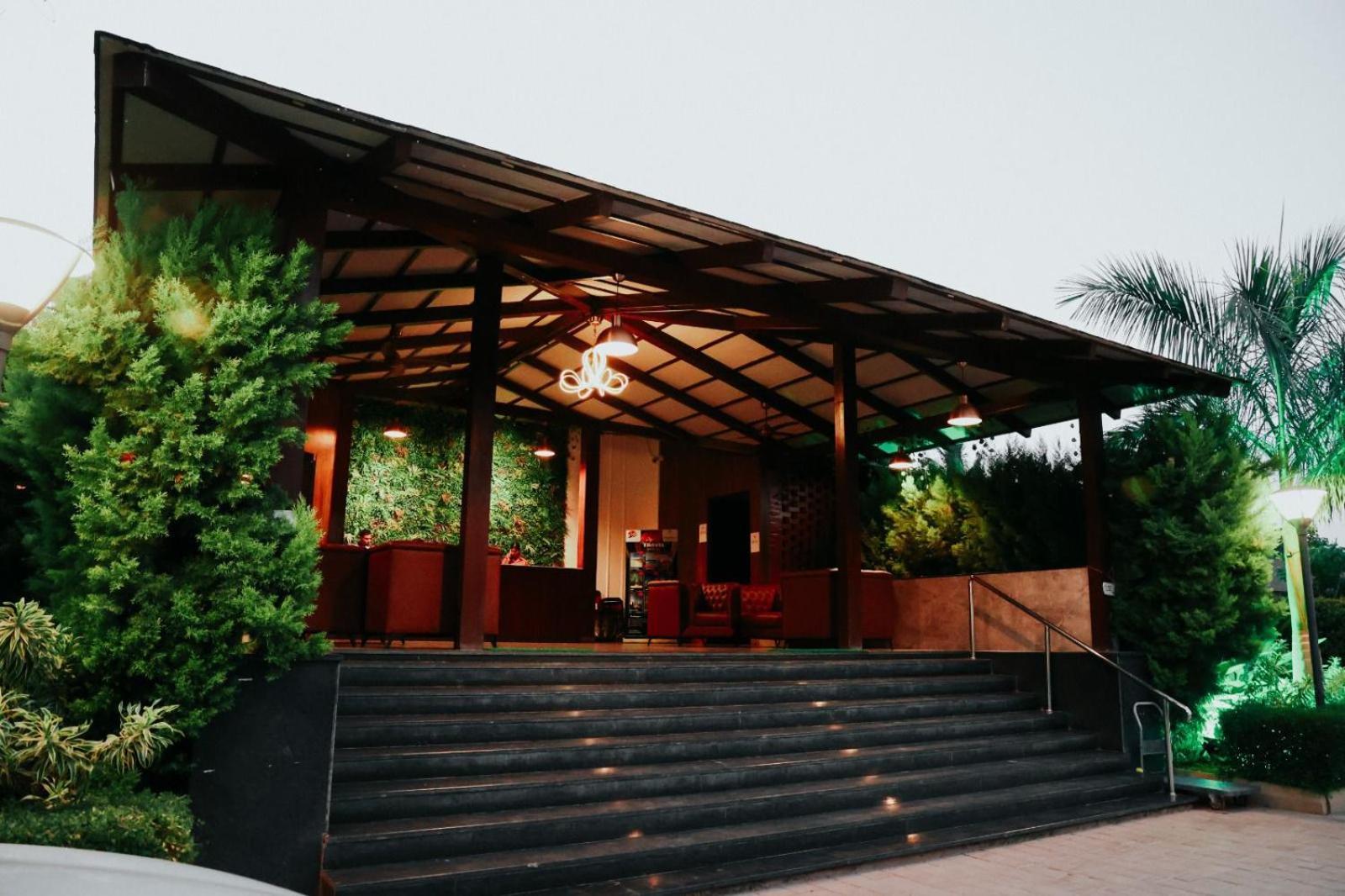 Veerdency Luxury Resort Devanahalli Eksteriør bilde